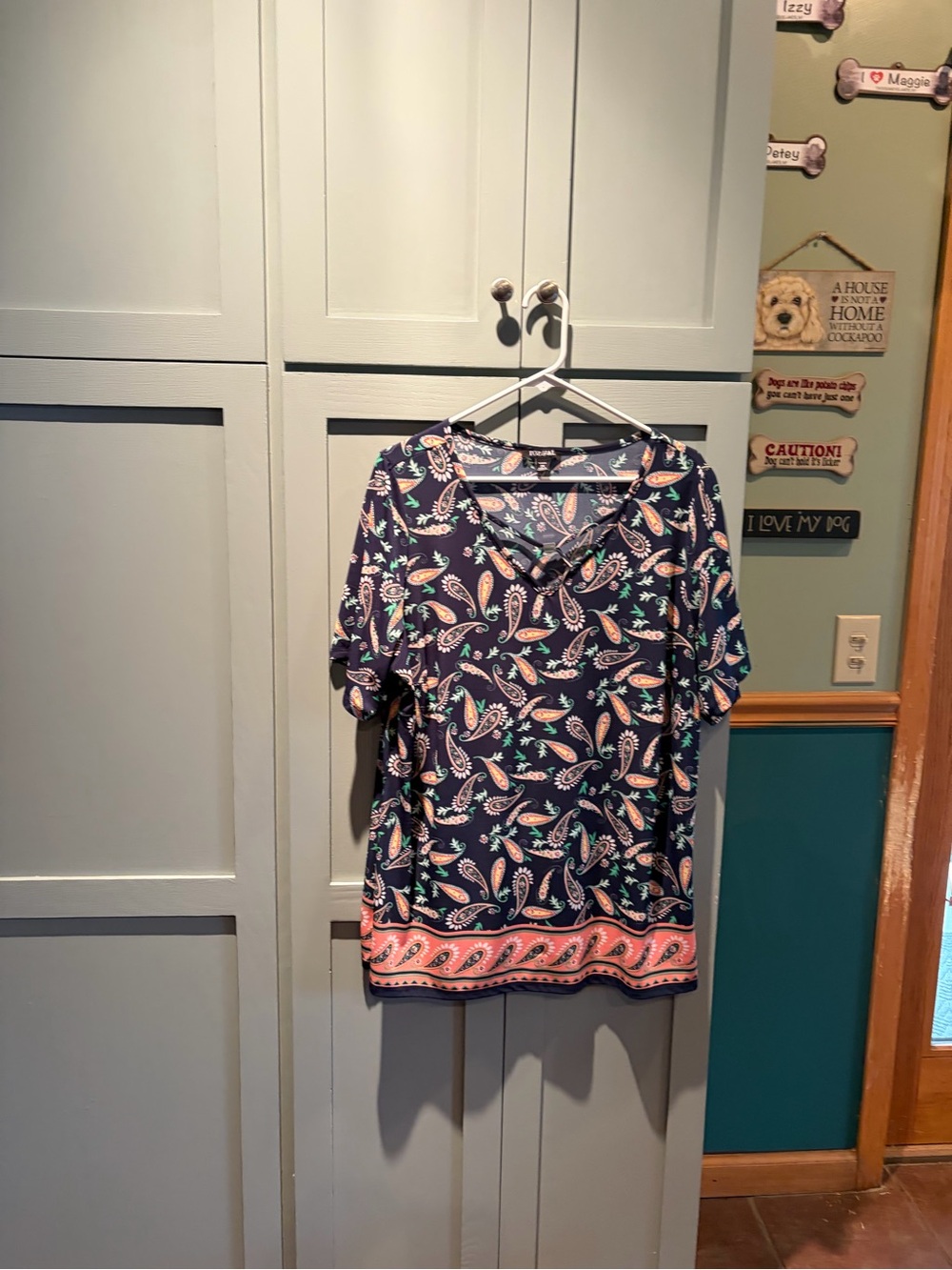 Women's Navy Paisley Print V-Neck Top with Coral Border